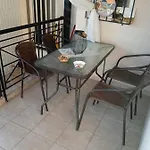 Kikas 1 *